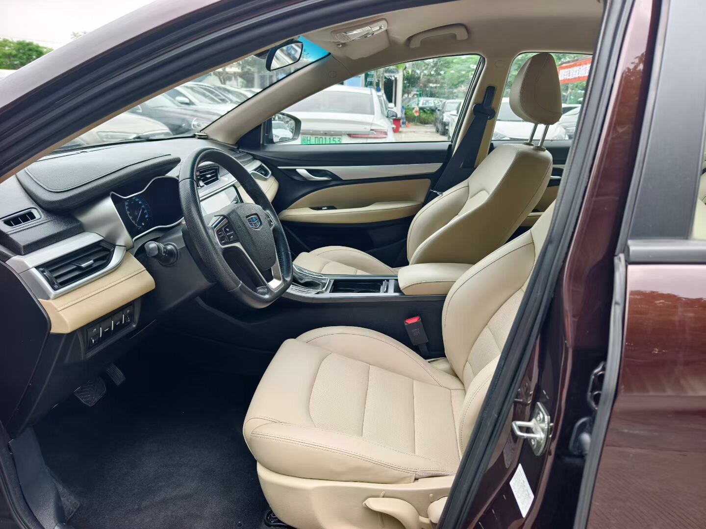 GEELY Emgrand 2018 car image #5