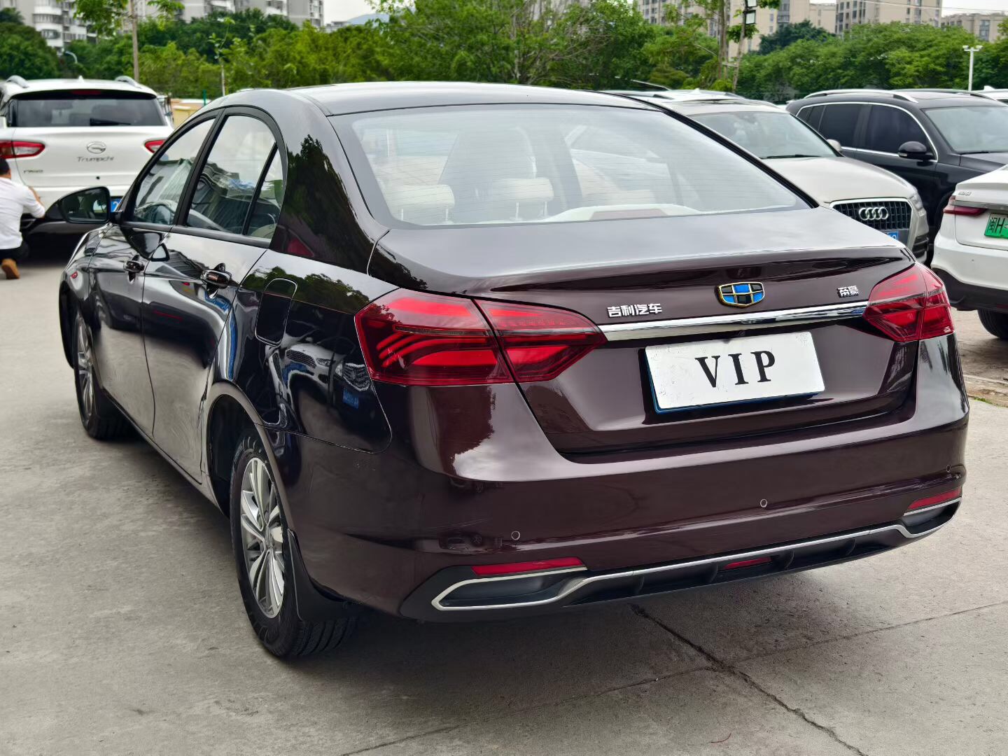 GEELY Emgrand 2018 car image #9