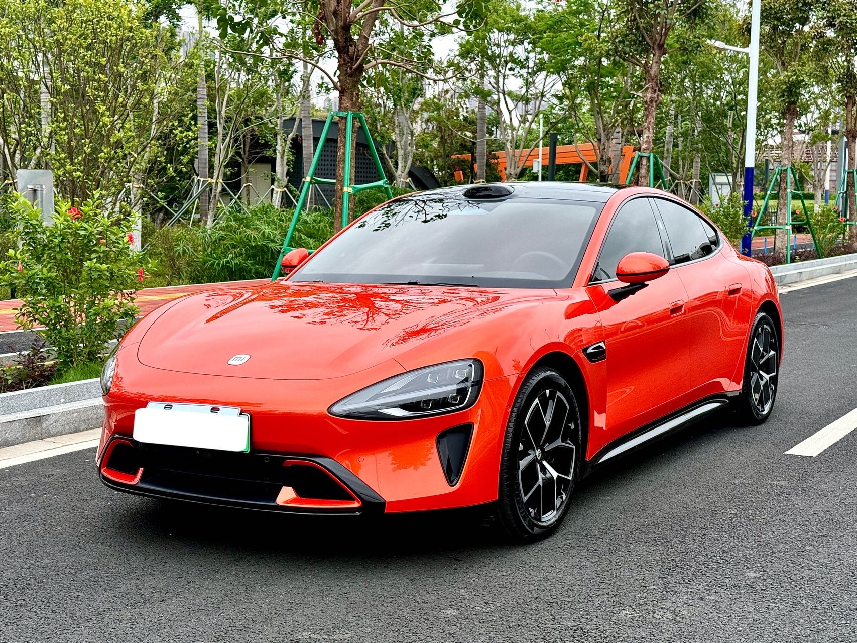 MI SU7 2025 car image #2