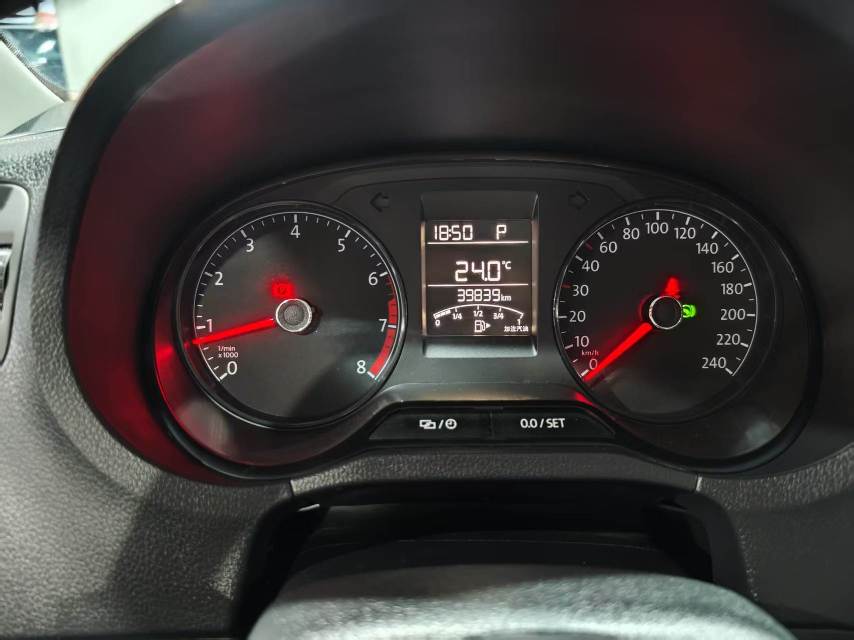 Volkswagen Polo 2017 #6 Volkswagen Polo 2017 car image #6