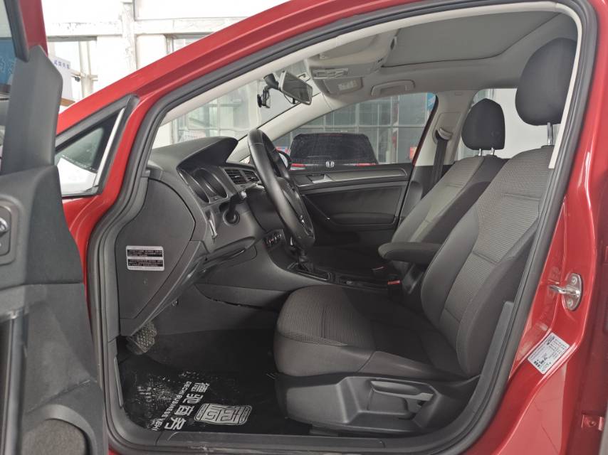 Volkswagen Golf 2015 car image #8