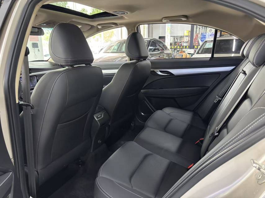 GEELY Emgrand 2018 #10 GEELY Emgrand 2018 car image #10