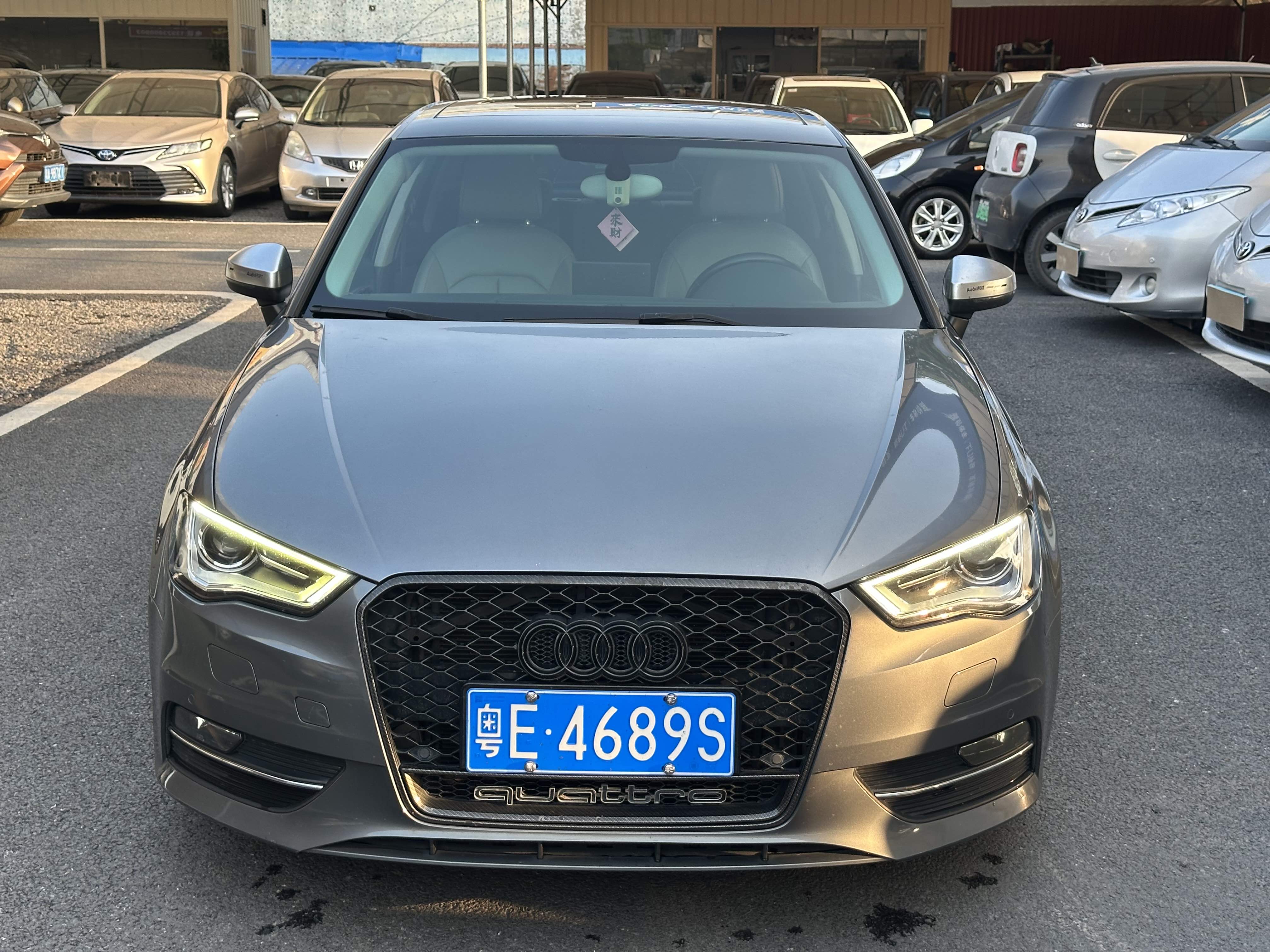 Audi A3 2015 car image #11