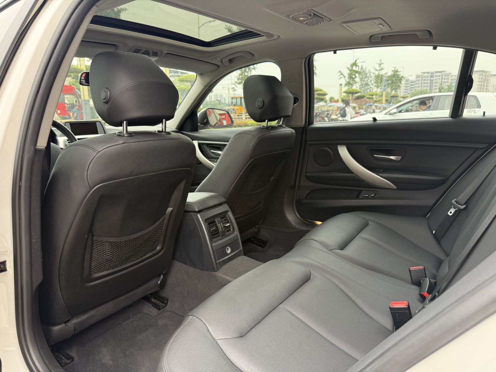 BMW 3 Series 2014 car image #8