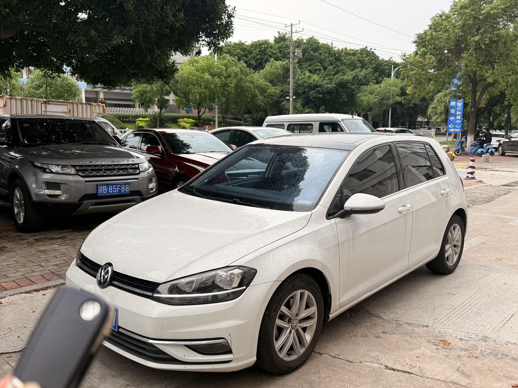 Volkswagen Golf 2019 #2 Volkswagen Golf 2019 car image #2