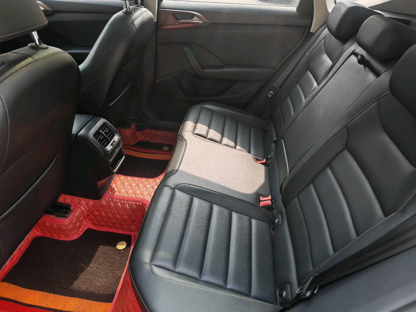 Volkswagen Tharu 2021 #10 Volkswagen Tharu 2021 car image #10