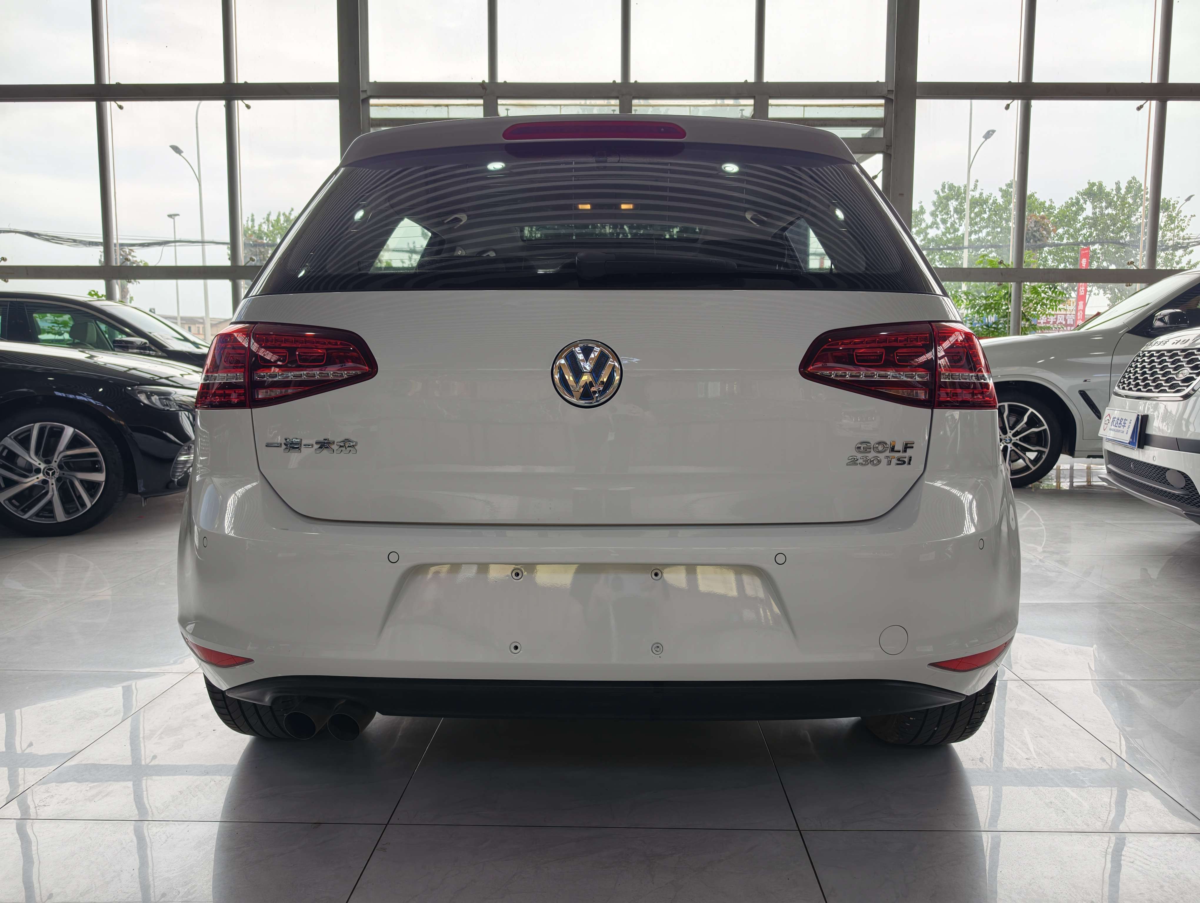 Volkswagen Golf 2017 car image #7