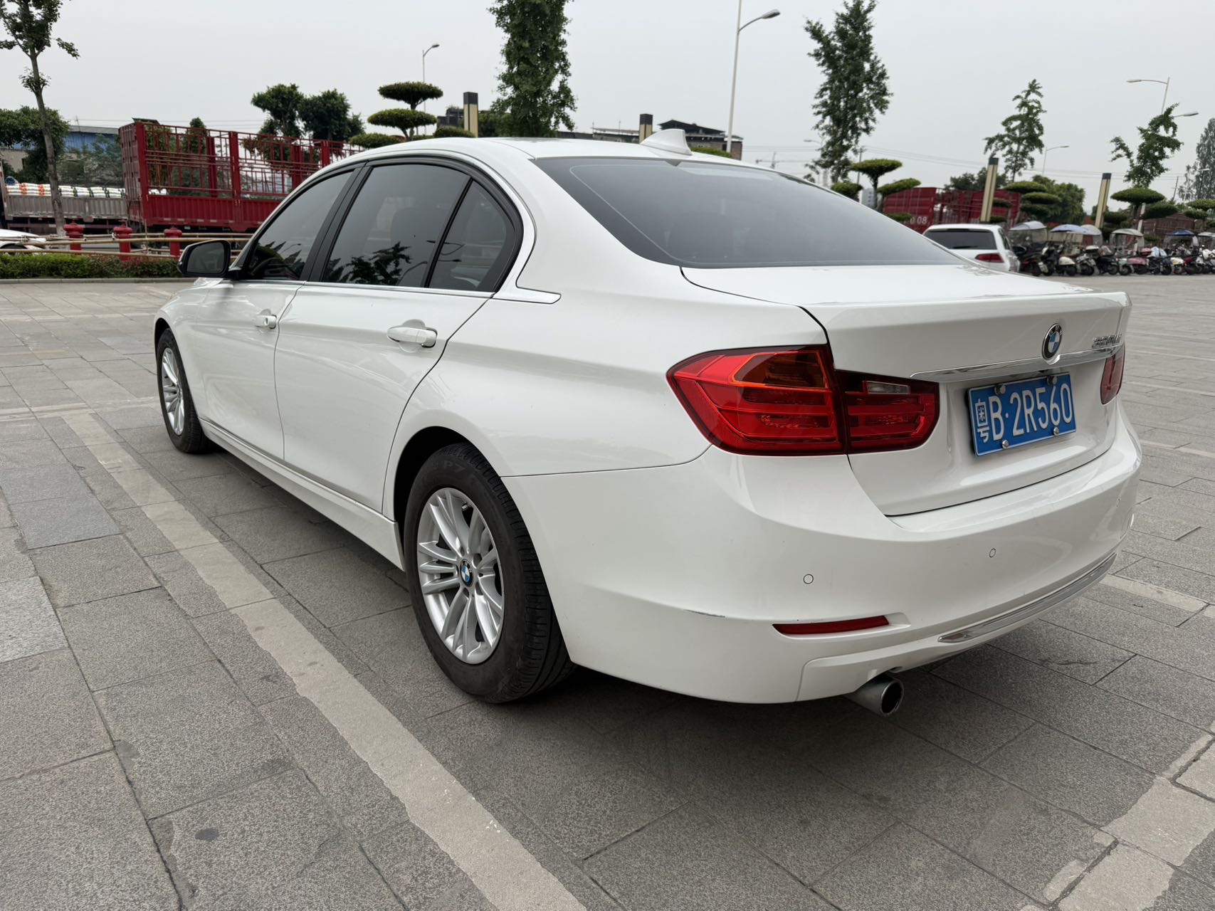 BMW 3 Series 2014 car image #6