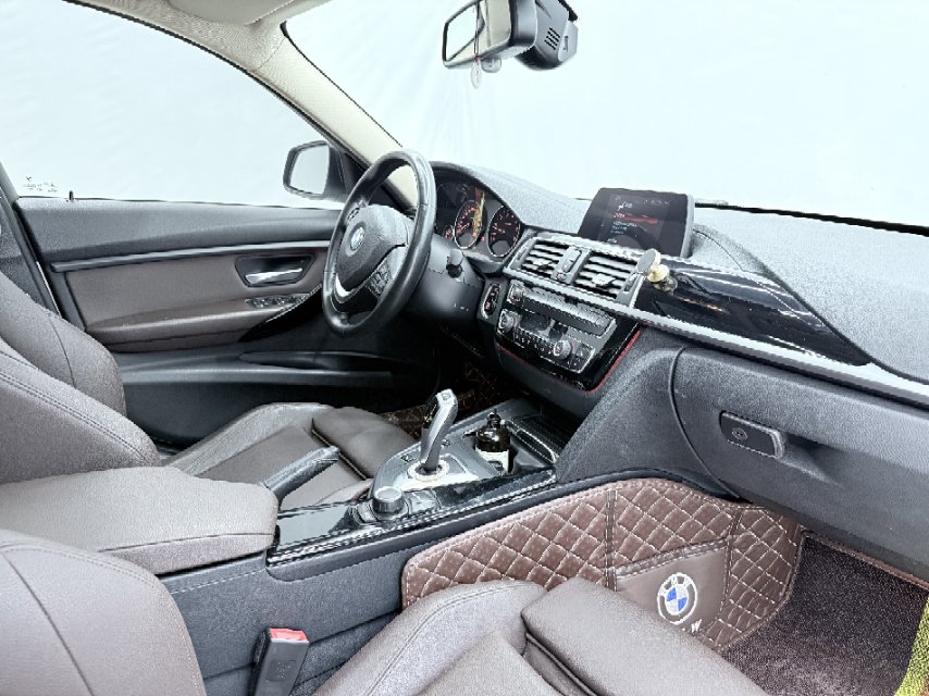 BMW 3 Series 2018 #7 BMW 3 Series 2018 car image #7