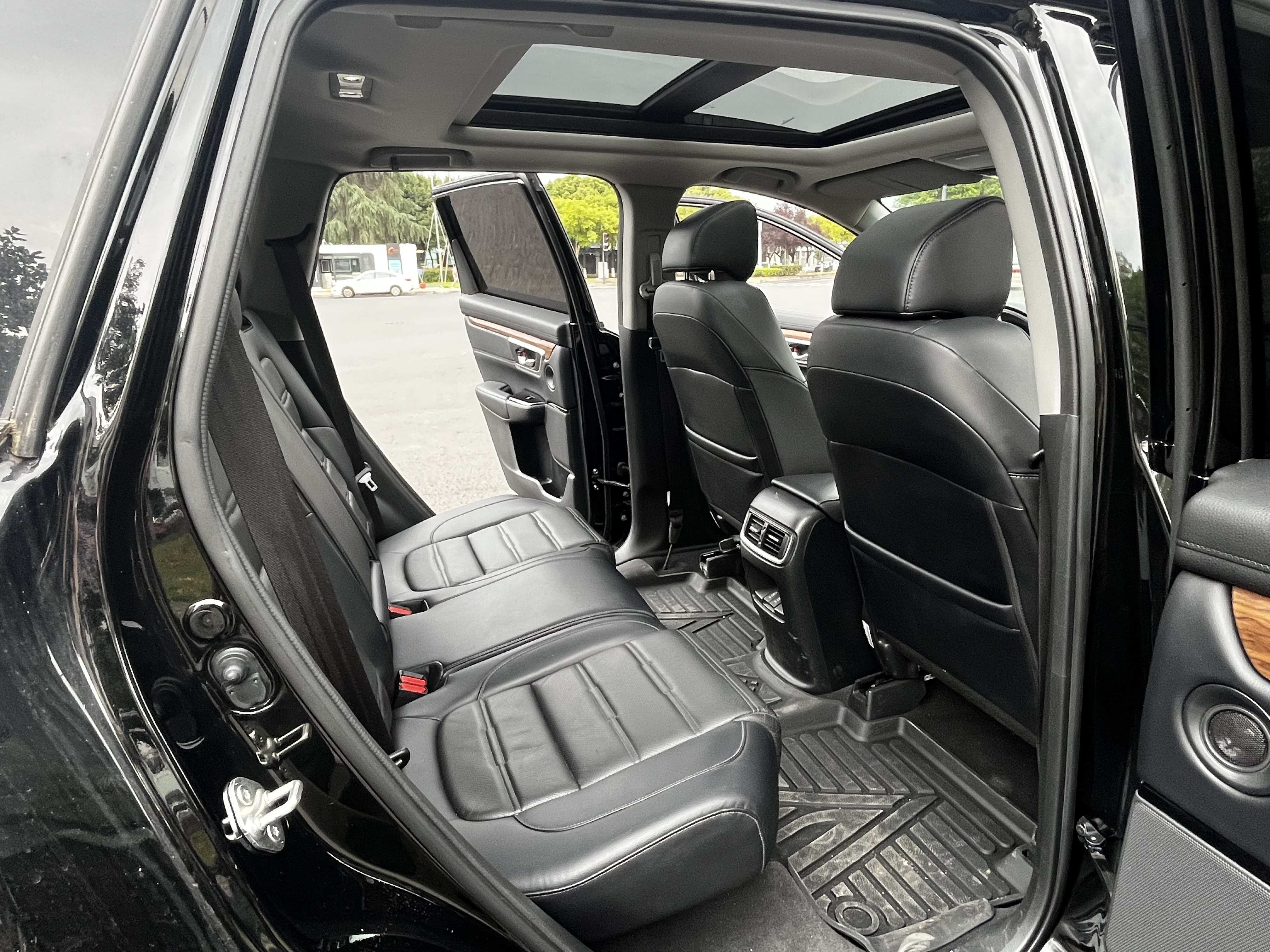 Honda CR-V 2019 car image #4