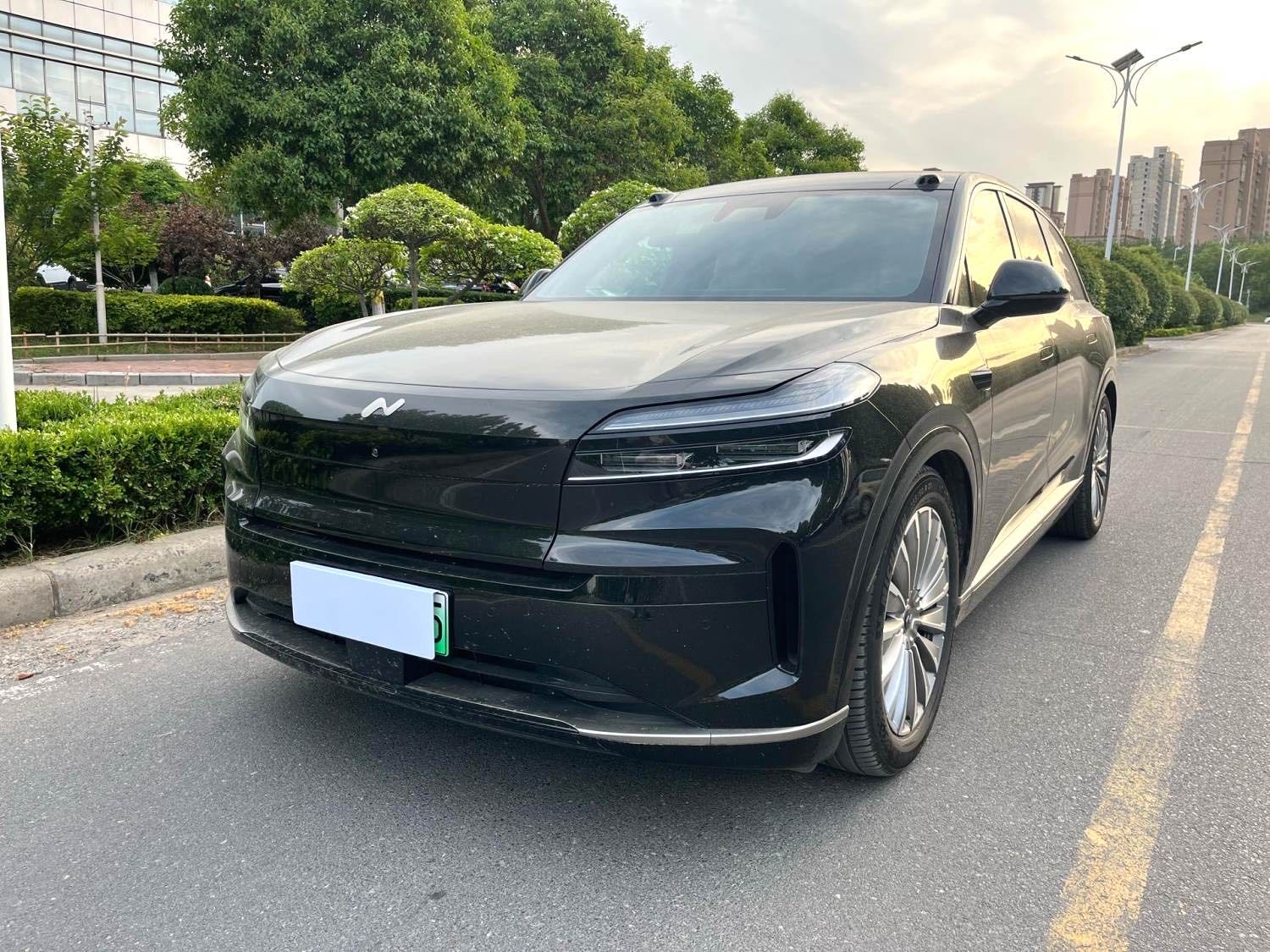 MI SU7 2025 car image #2
