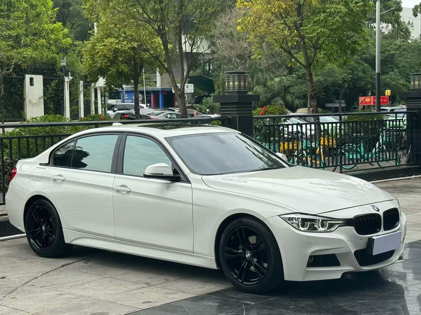 BMW 3 Series 2017 car image #5