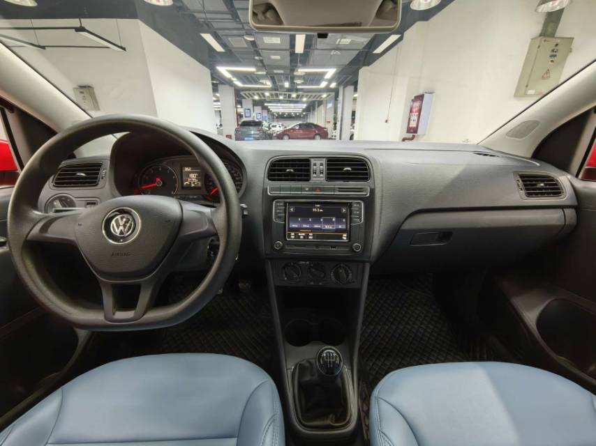 Volkswagen Polo 2018 car image #7