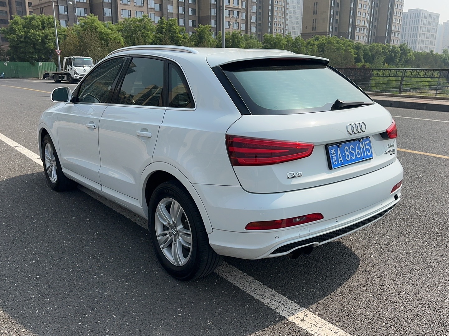 Audi Q3 2014 car image #9