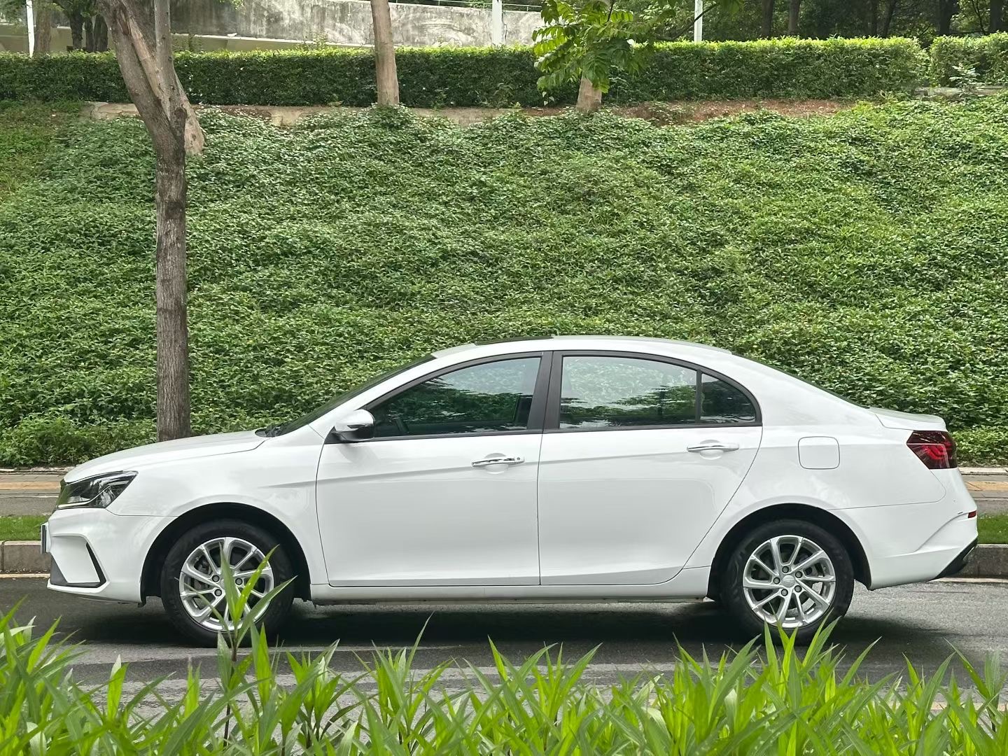 GEELY Emgrand 2021 #7 GEELY Emgrand 2021 car image #7