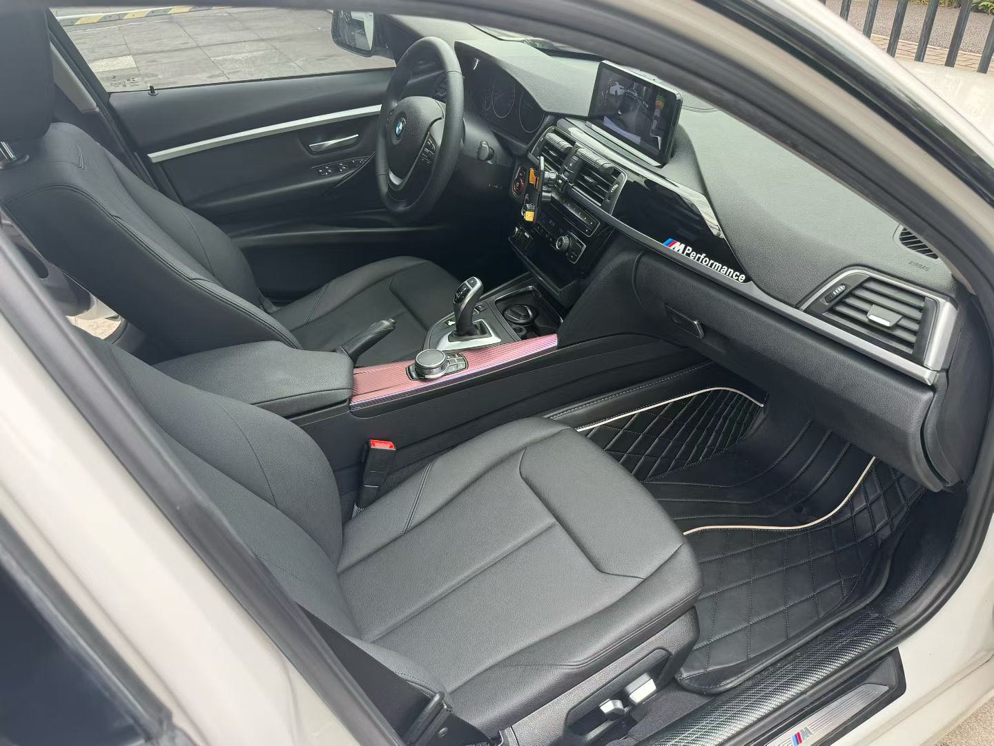 BMW 3 Series 2017 car image #11