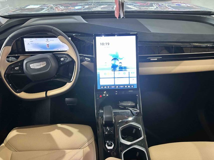 GEELY Boyue L 2023 car image #5