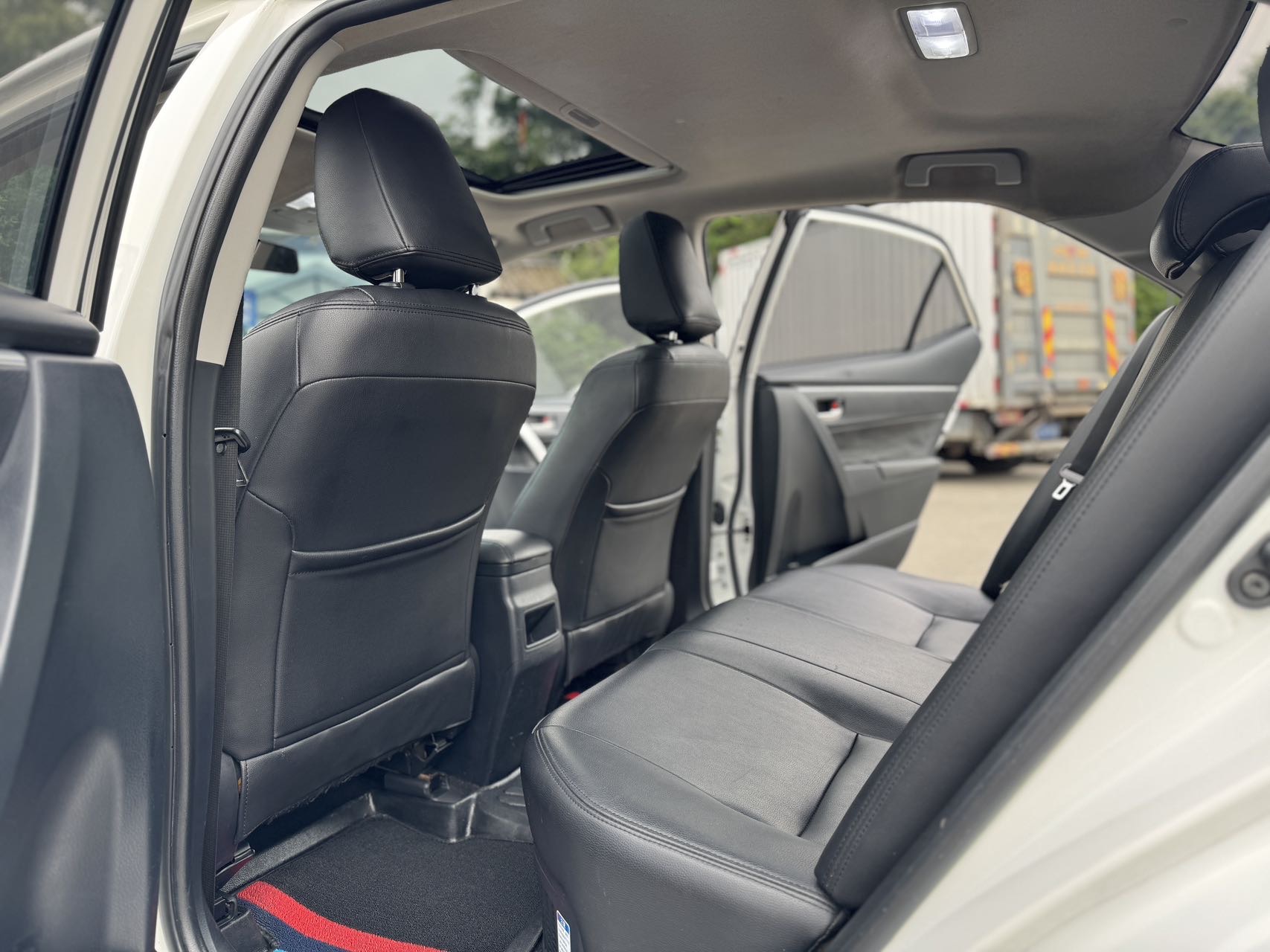 Toyota Corolla 2018 #6 Toyota Corolla 2018 car image #6