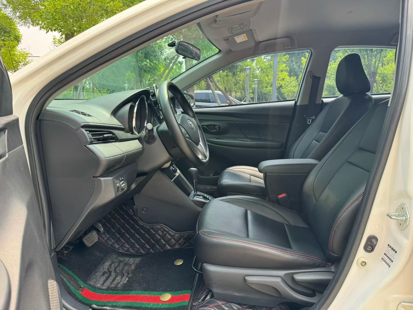 Toyota Vios 2023 изображение автомобиля #6