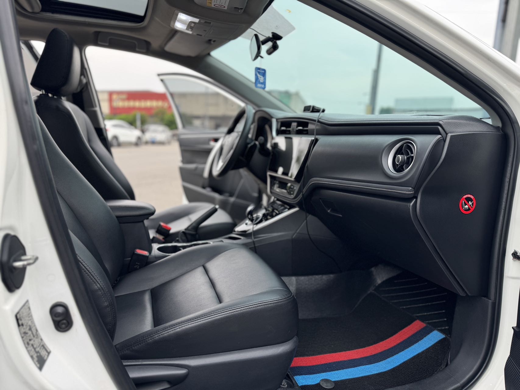 Toyota Corolla 2018 #8 Toyota Corolla 2018 car image #8
