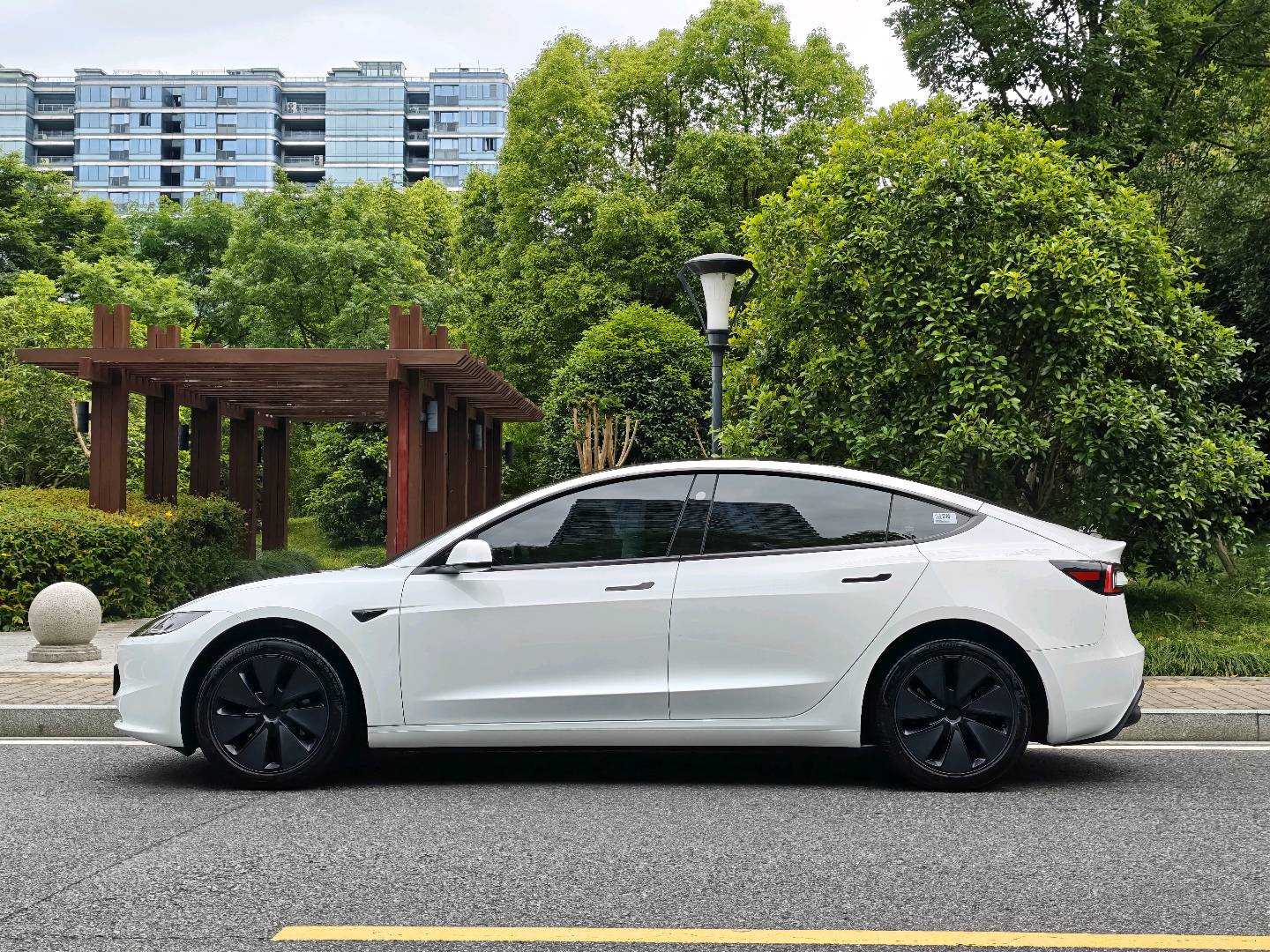 Tesla Model 3 2025 #5 Tesla Model 3 2025 car image #5