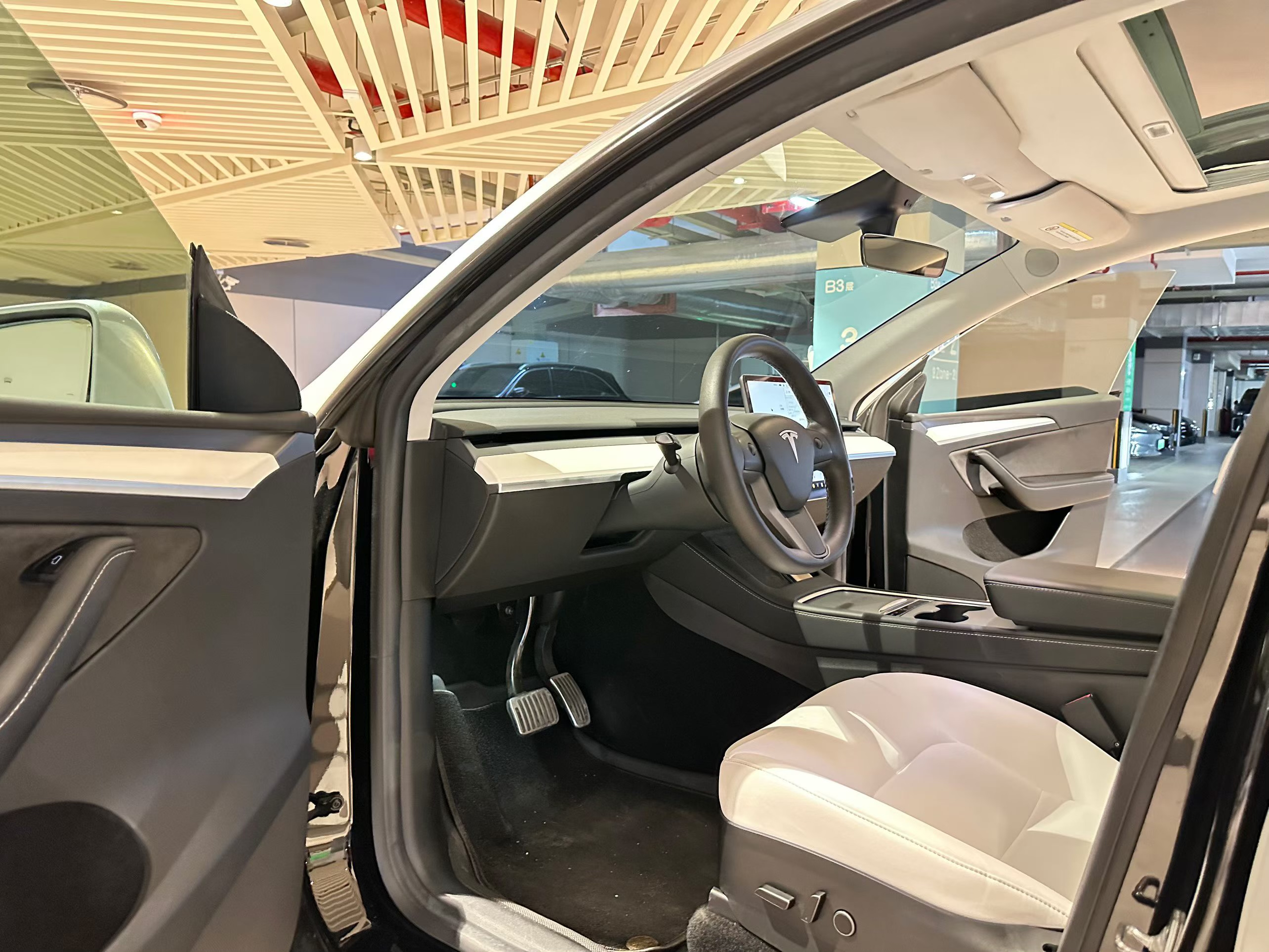 Tesla Model Y 2022 #6 Tesla Model Y 2022 immagine di auto #6