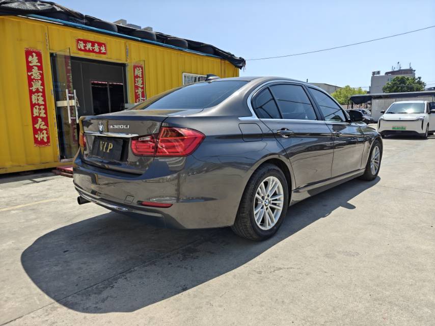 BMW 3 Series 2016 car image #8