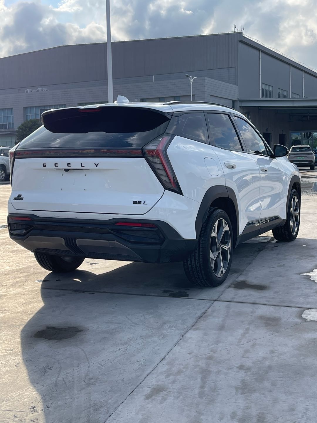 GEELY Boyue L 2023 صورة سيارة #10