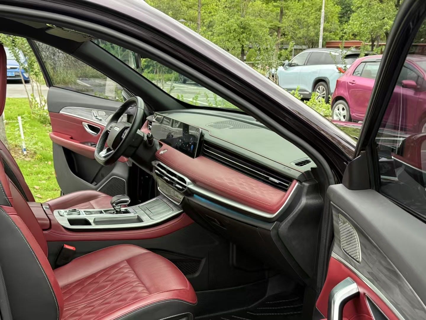 Jetour X70 PLUS 2022 #8 Jetour X70 PLUS 2022 car image #8