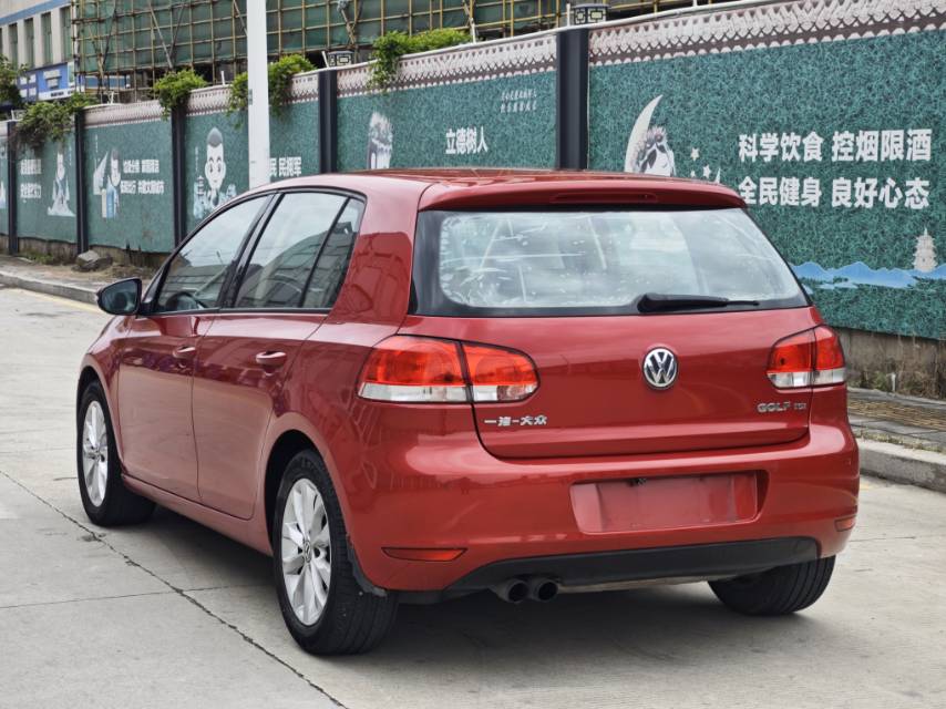 Volkswagen Golf 2012 car image #8