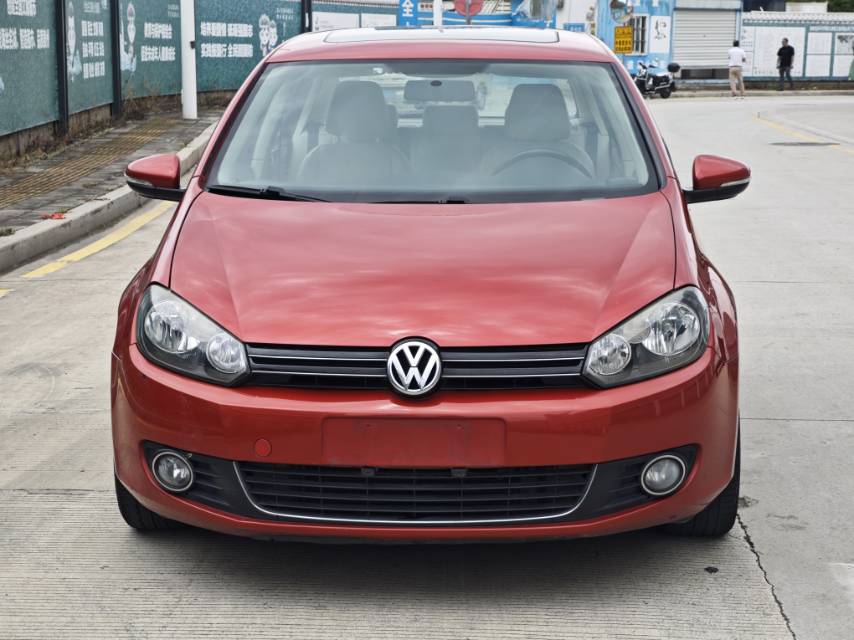 Volkswagen Golf 2012 car image #4