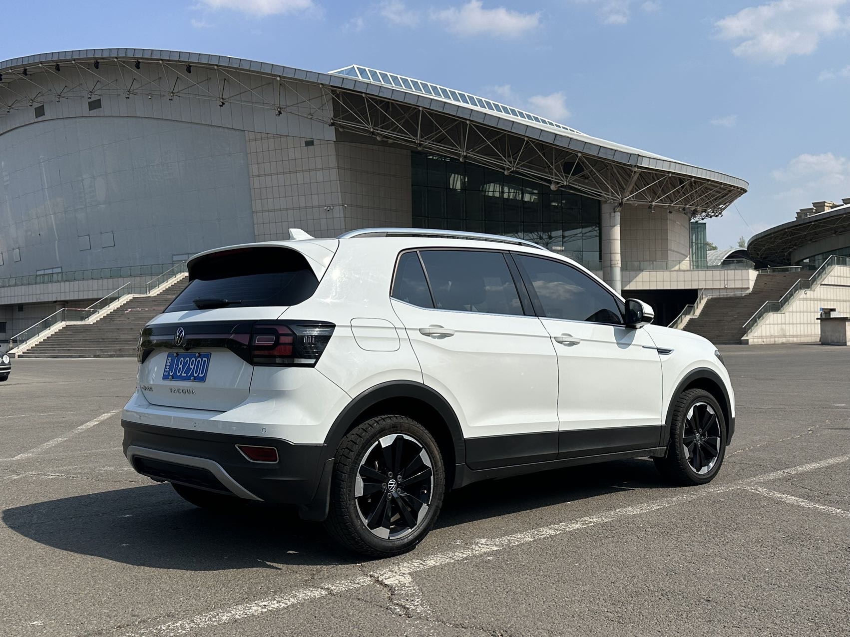 Volkswagen Tacqua 2021 car image #6
