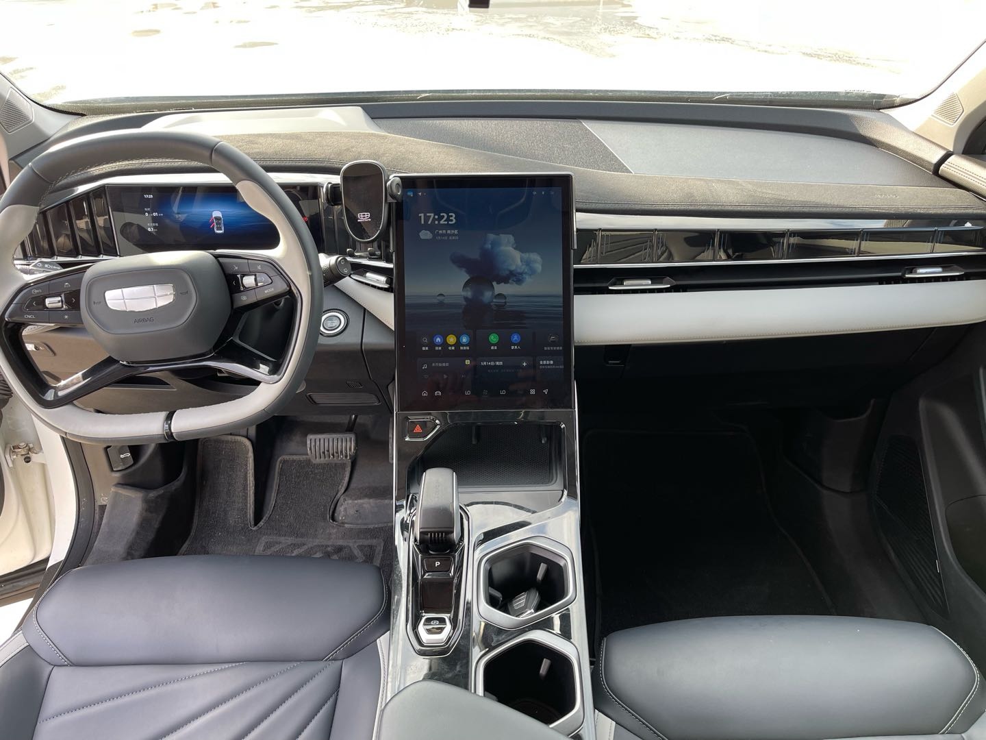 GEELY Boyue L 2023 صورة سيارة #7
