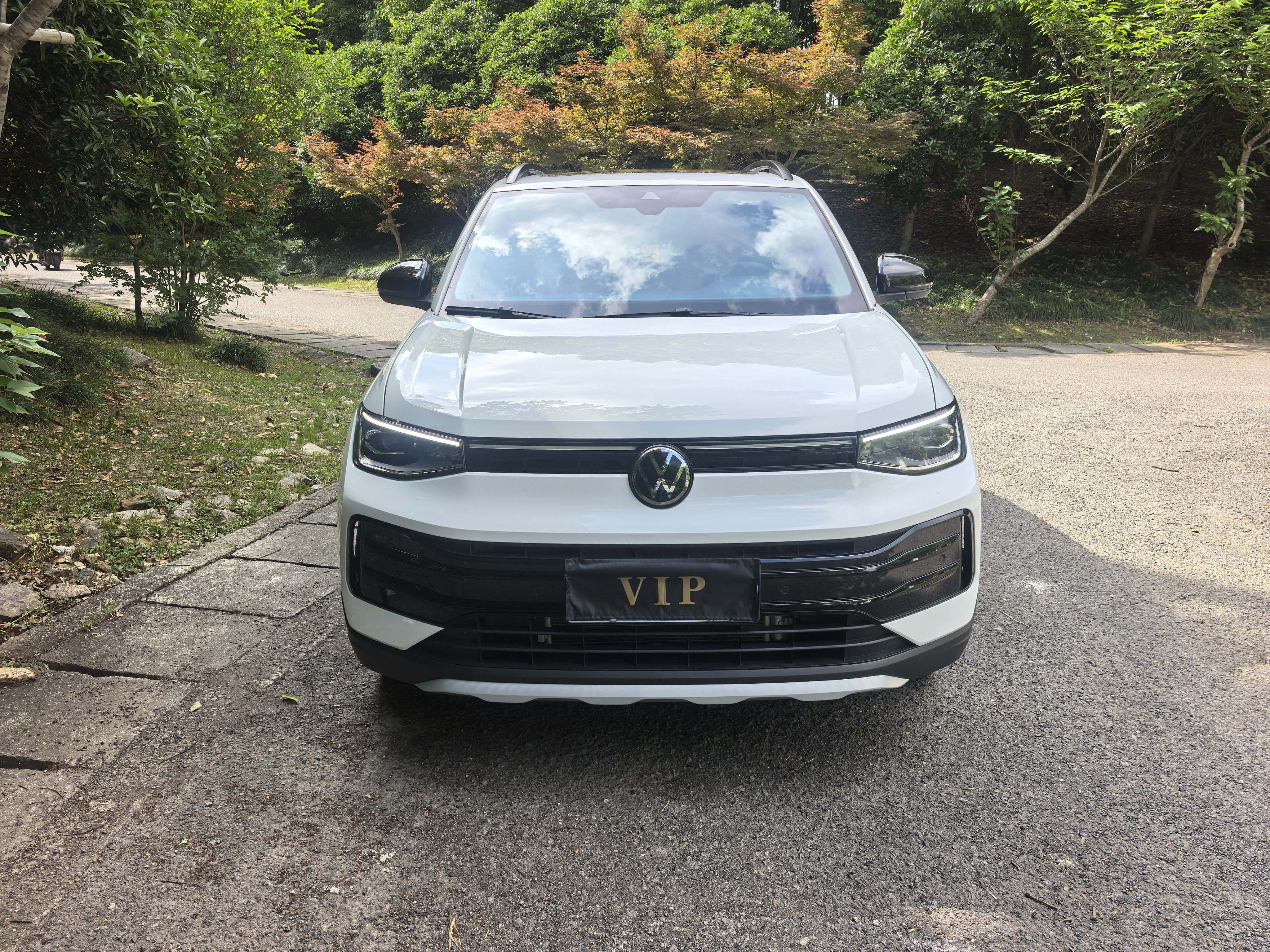 Volkswagen Tharu 2025 #4 Volkswagen Tharu 2025 car image #4