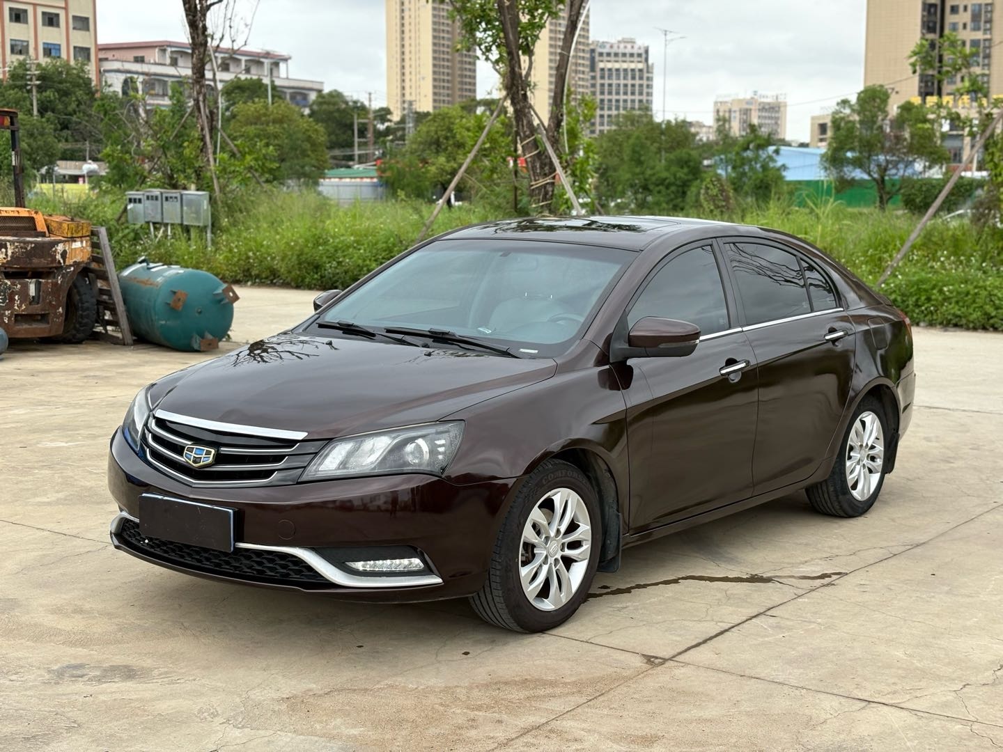 GEELY Emgrand 2015 car image 
