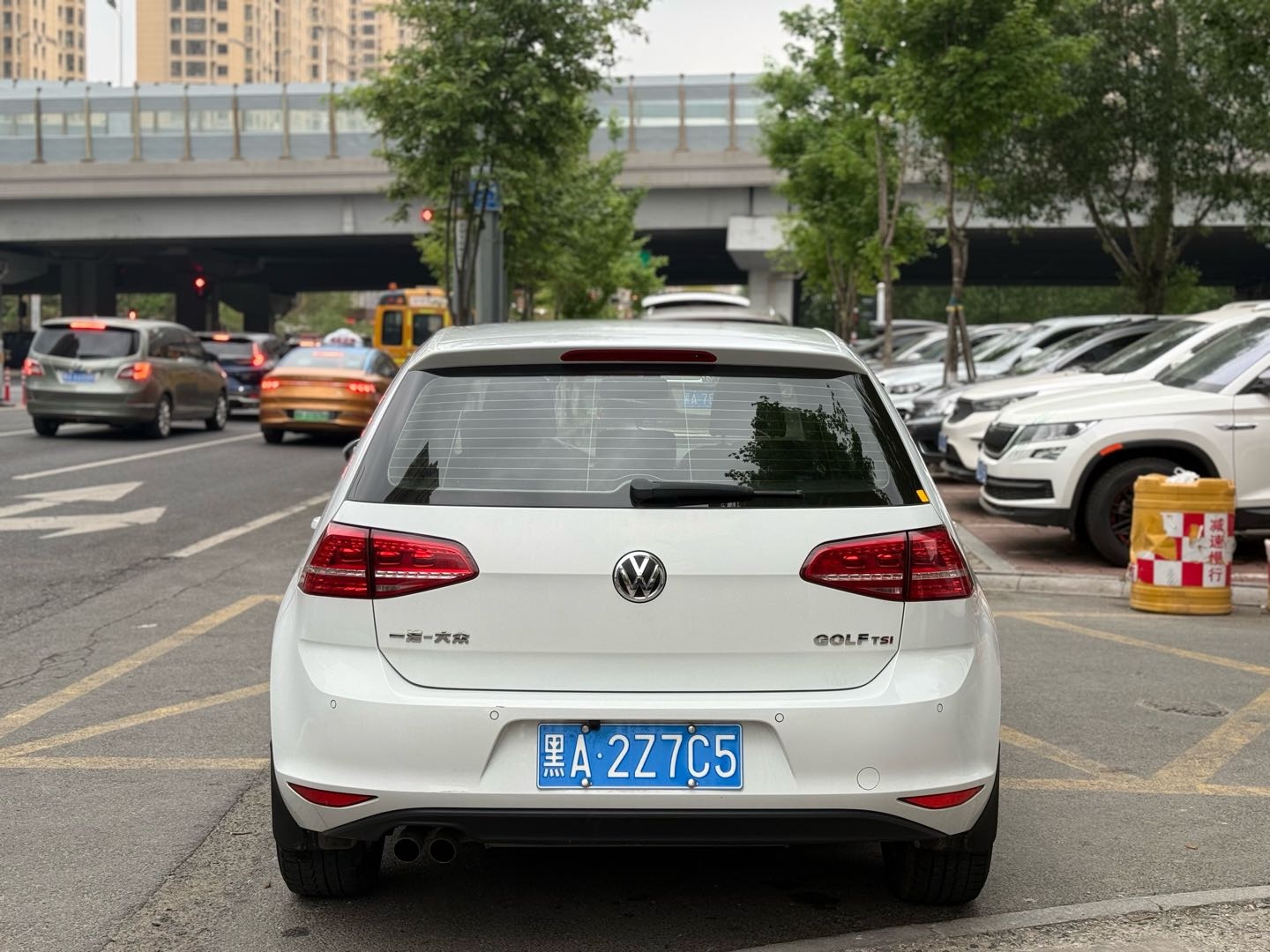Volkswagen Golf 2015 car image #10