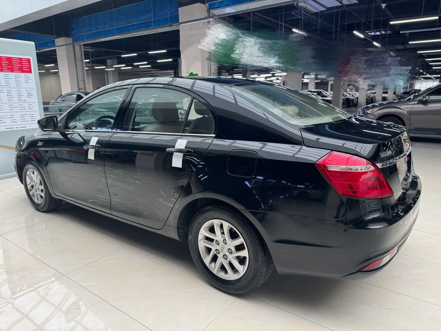 GEELY Emgrand 2017 car image #9