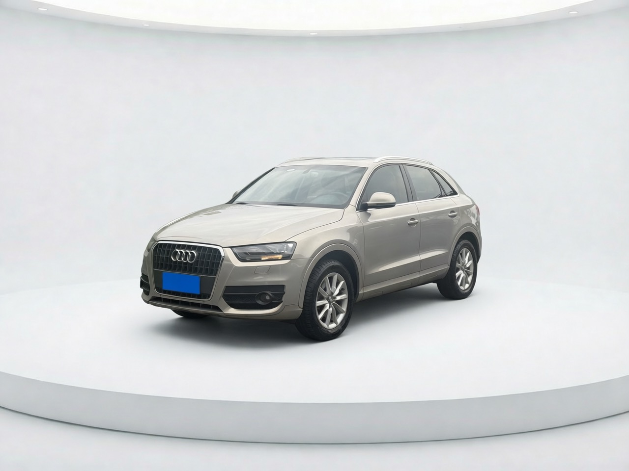 Audi Q3 2013 car image #2