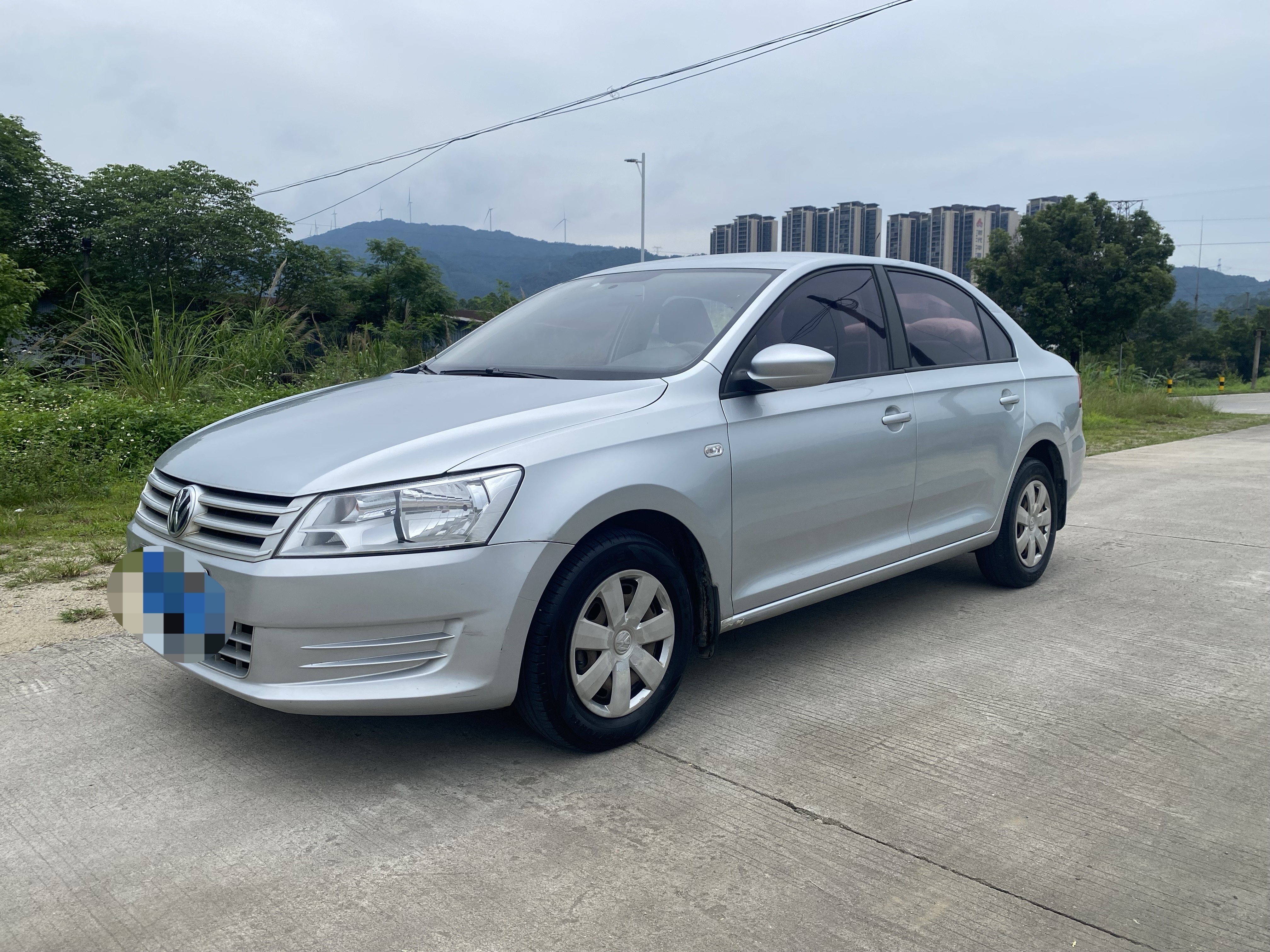 Volkswagen Santana 2015 car image #2