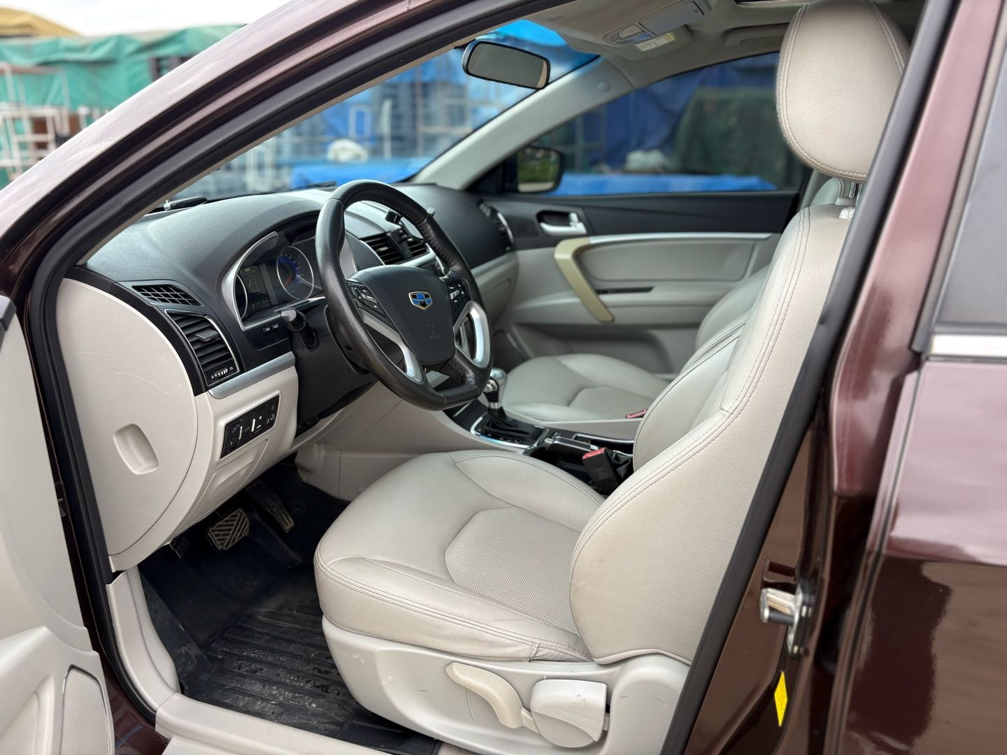 GEELY Emgrand 2015 car image #4