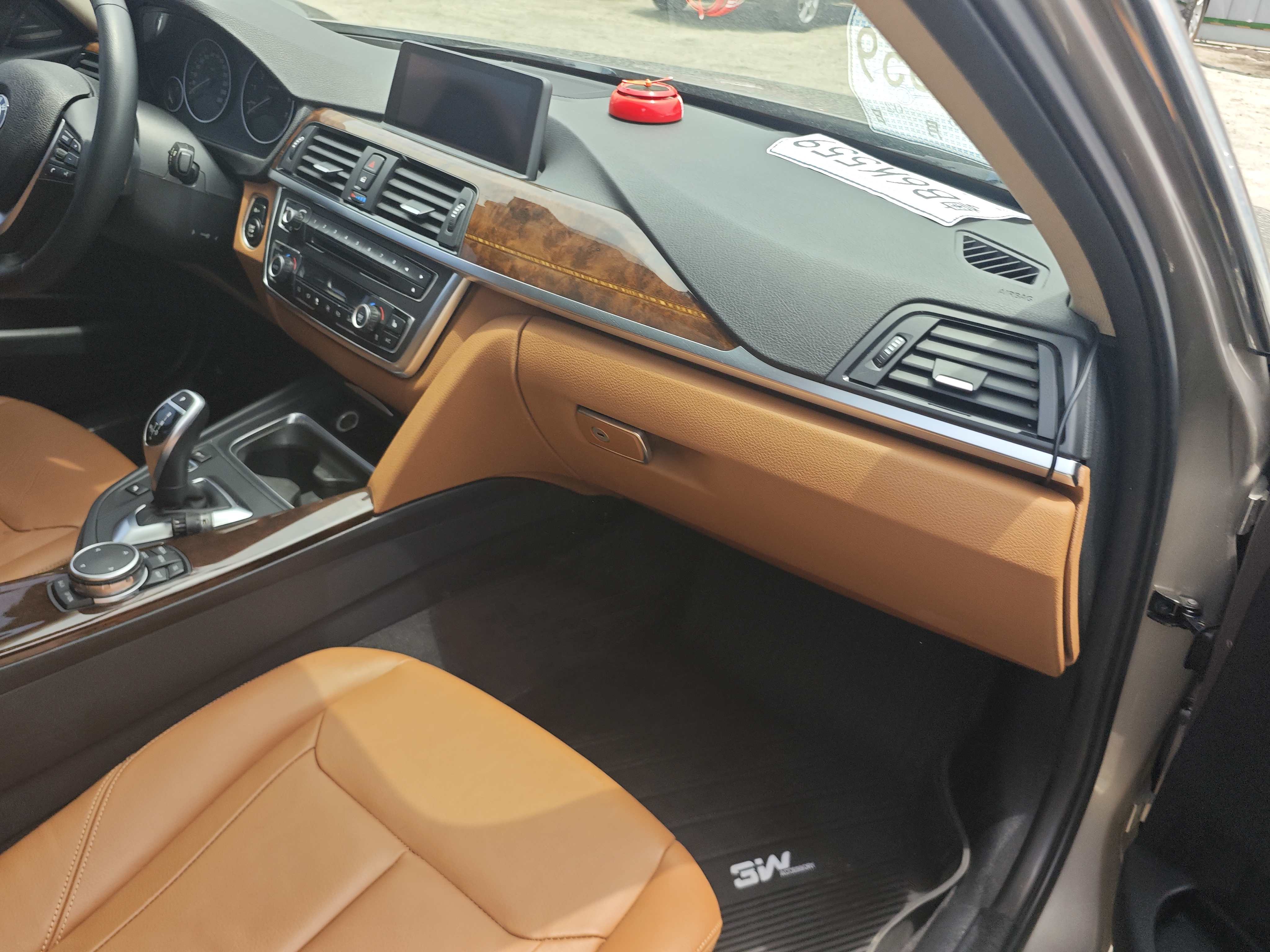 BMW 3 Series 2015 #6 BMW 3 Series 2015 car image #6
