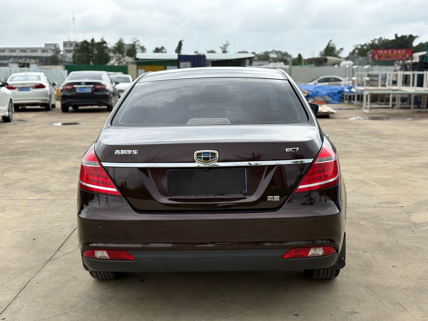 GEELY Emgrand 2015 car image #7