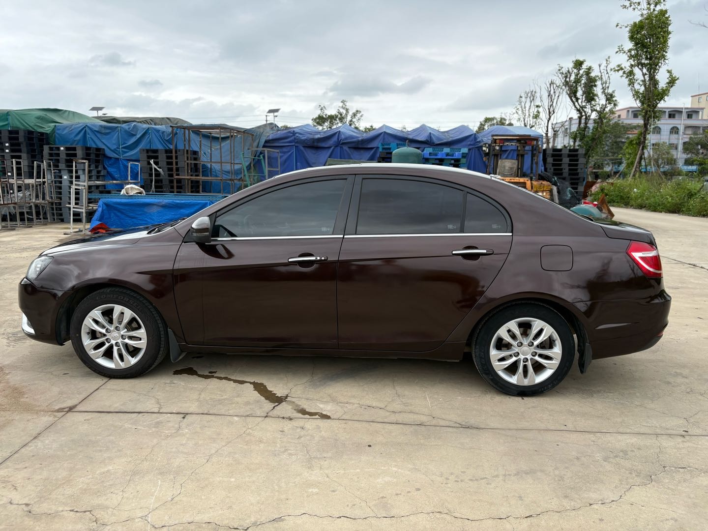 GEELY Emgrand 2015 car image #6