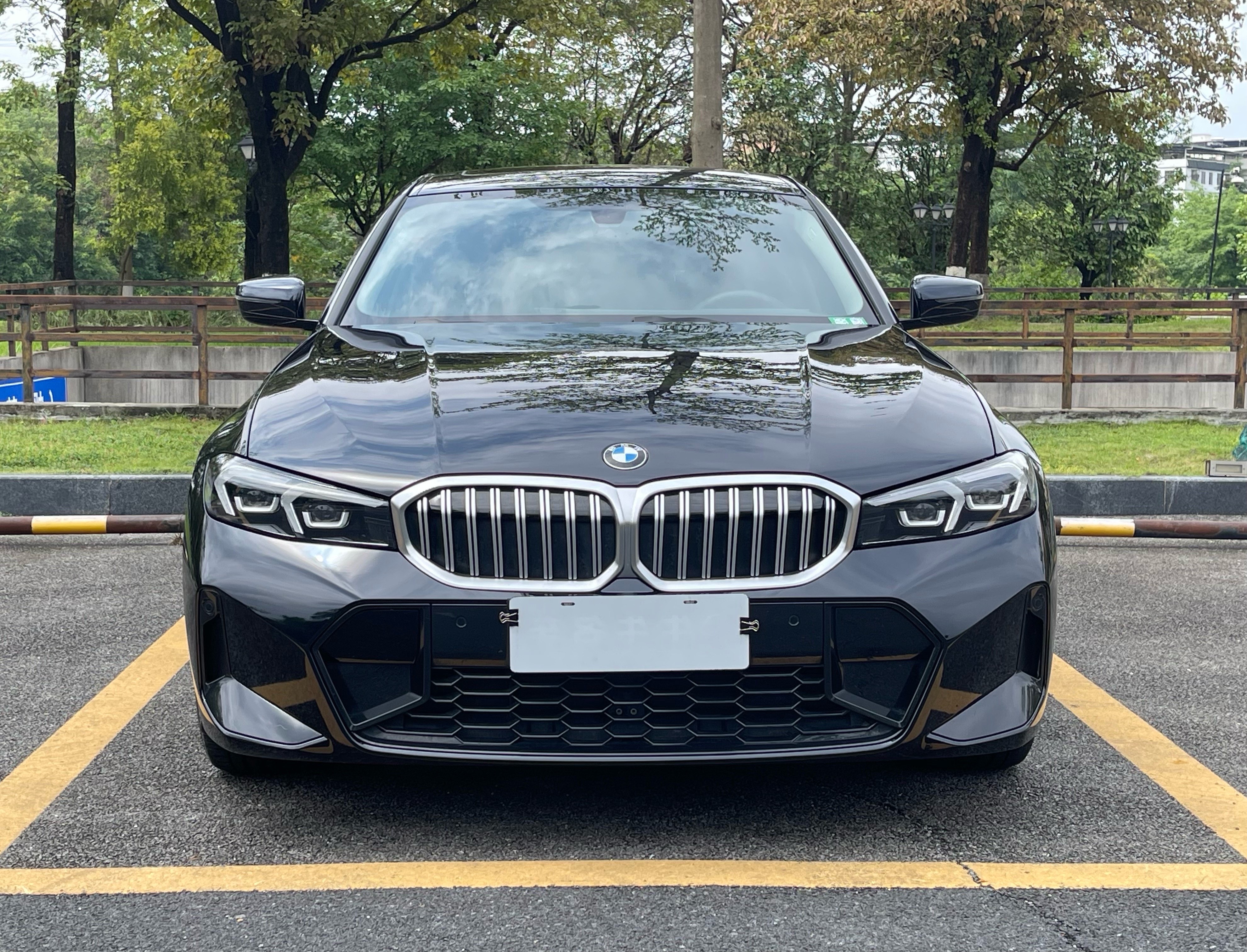 BMW 3 Series 2024 #4 BMW 3 Series 2024 car image #4