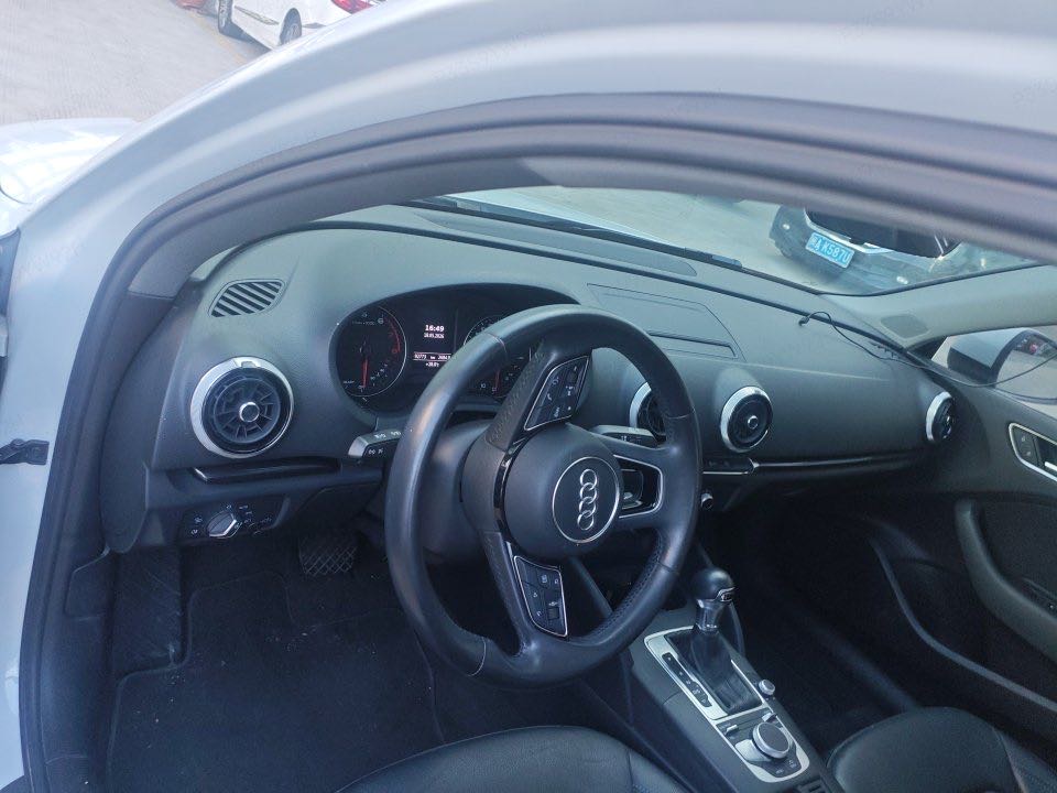 Audi A3 2018 immagine di auto #4