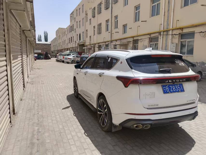 Jetour X70 PLUS 2023 #8 Jetour X70 PLUS 2023 car image #8