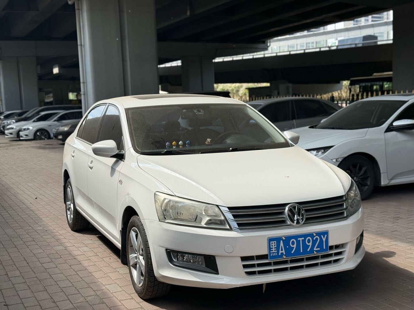 Volkswagen Santana 2014 car image #5