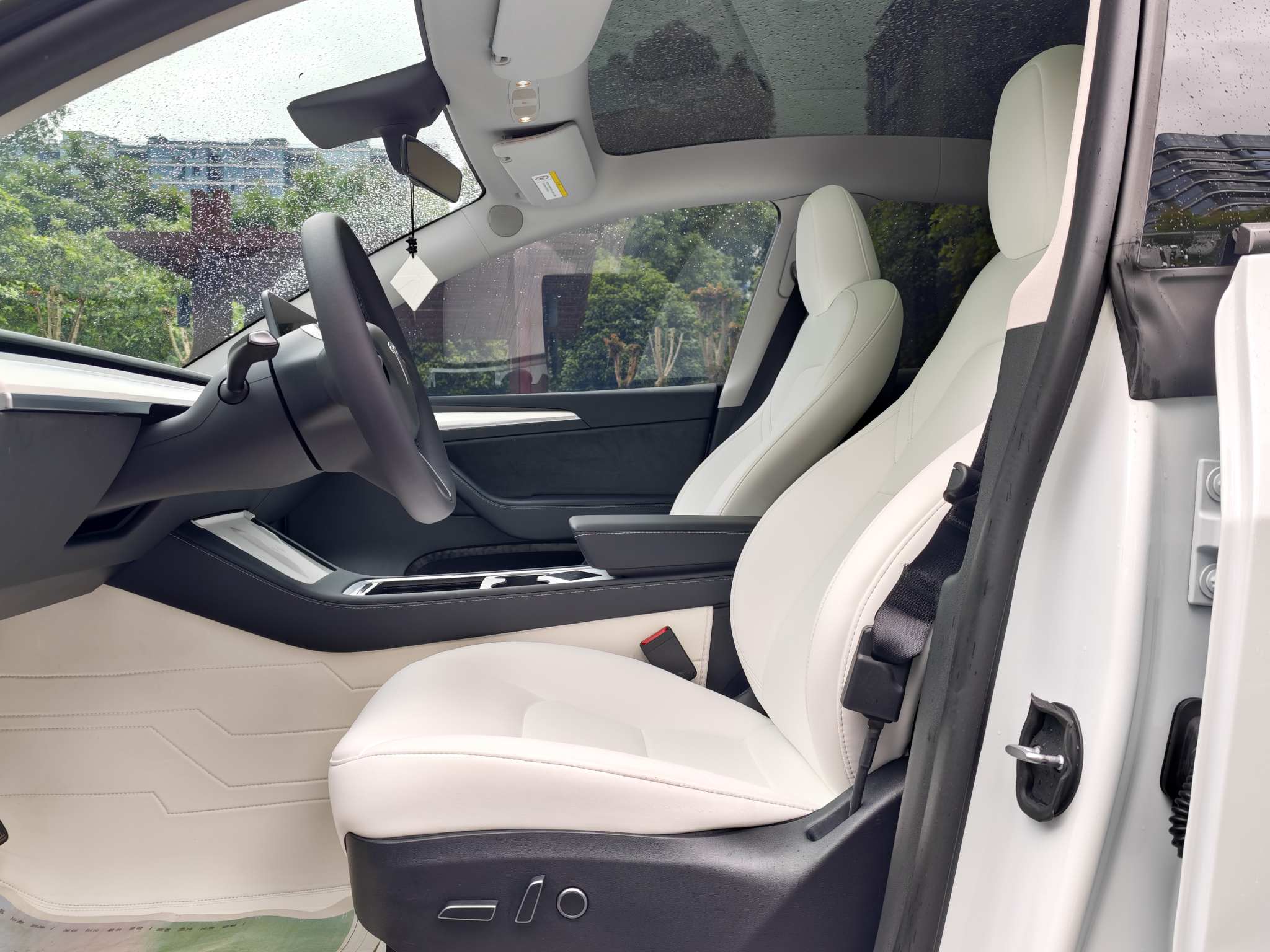 Tesla Model Y 2023 #8 Tesla Model Y 2023 immagine di auto #8
