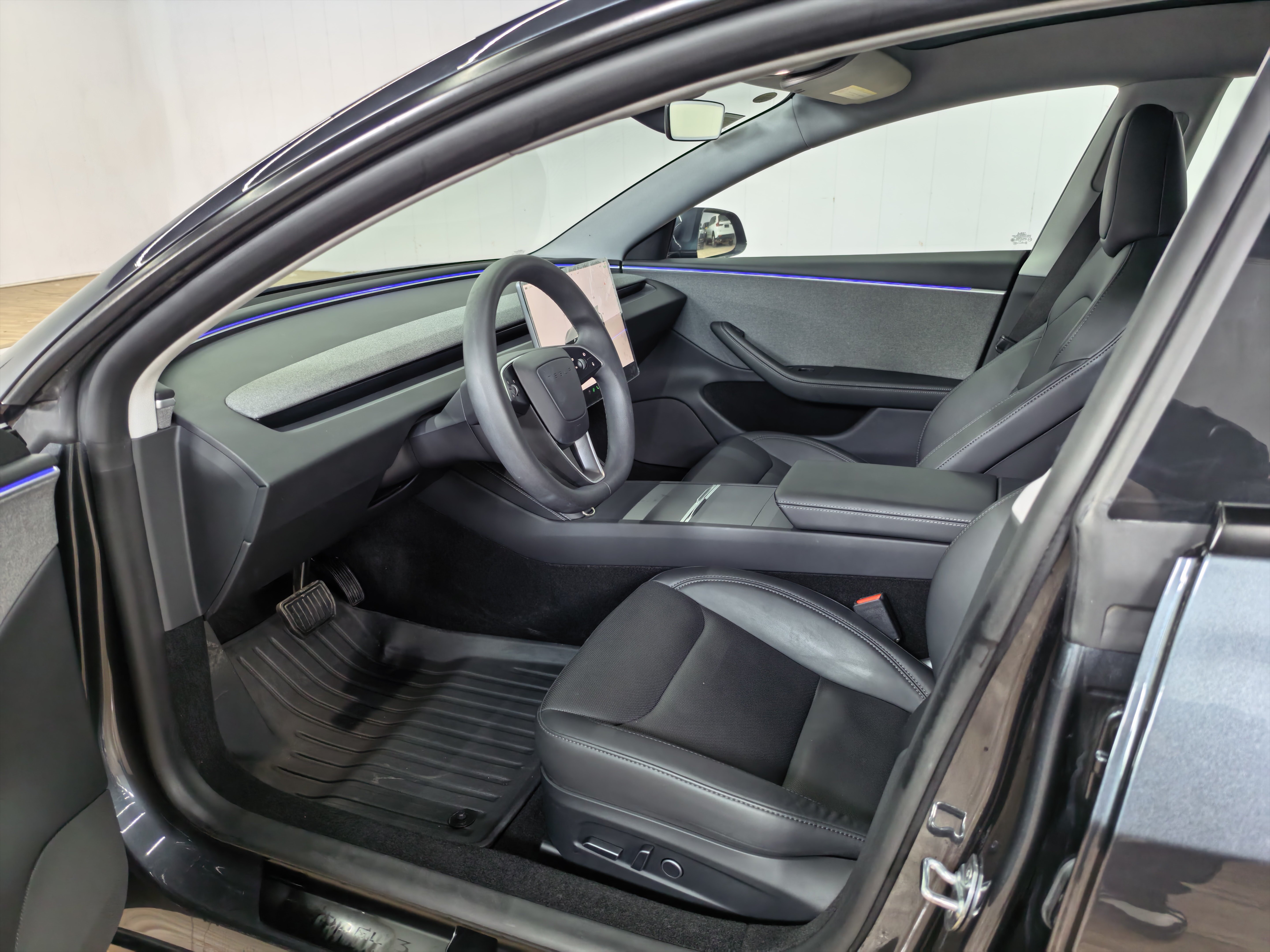 2024 car image #8