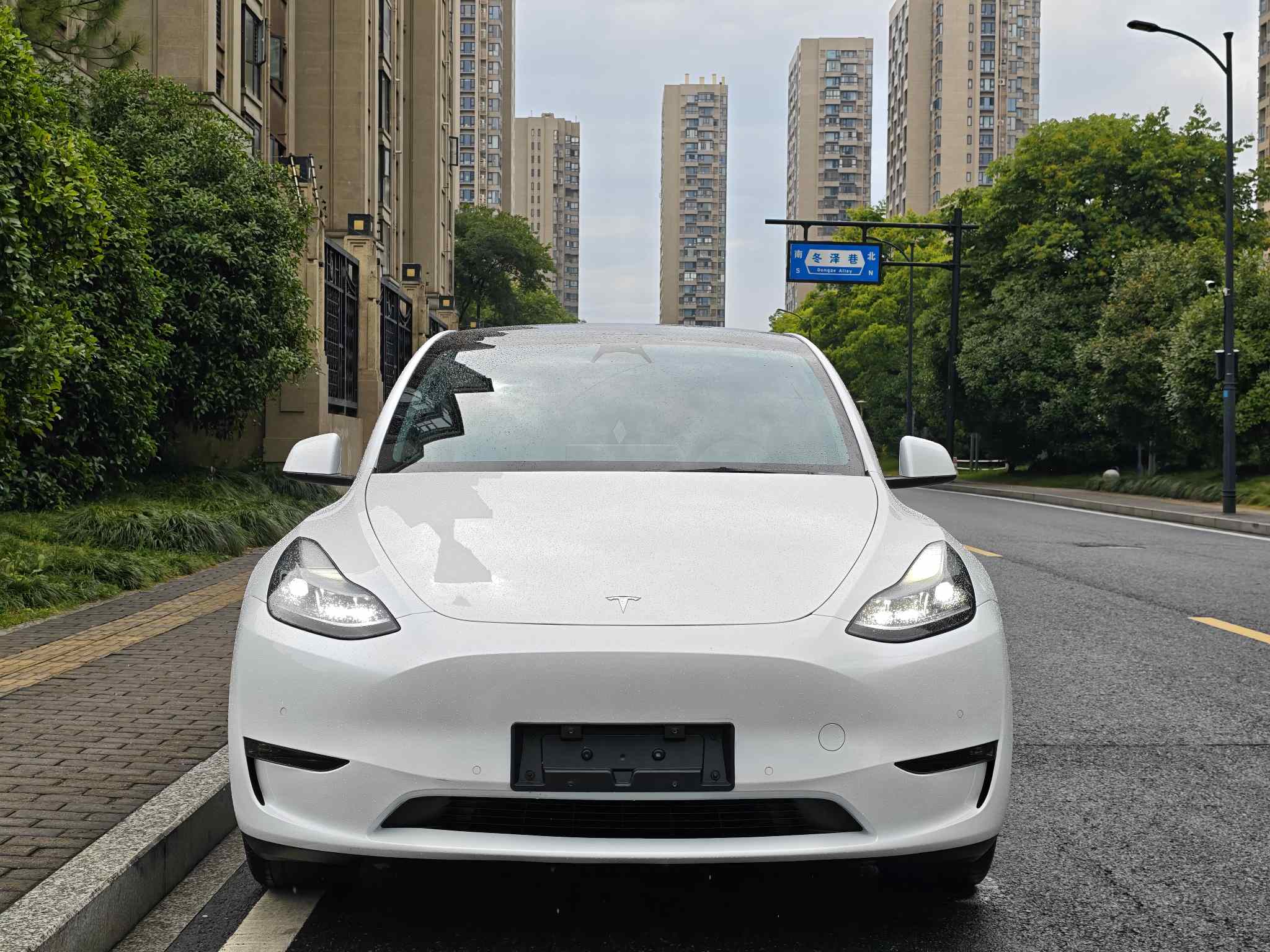 Tesla Model Y 2023 #11 Tesla Model Y 2023 immagine di auto #11